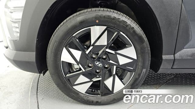 Hyundai Kona гибрид (SX2) Modern, 2023 все фото