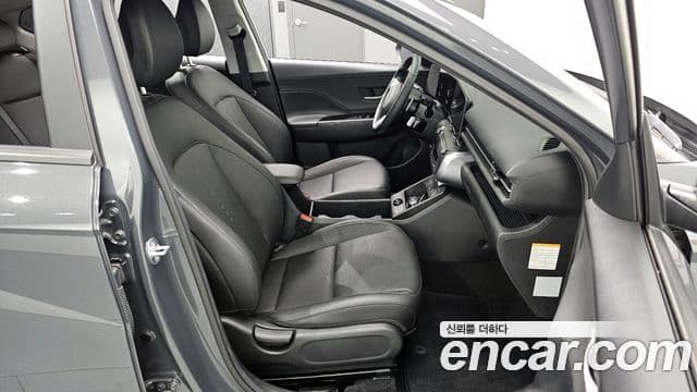 Hyundai Kona гибрид (SX2) Modern, 2023 12