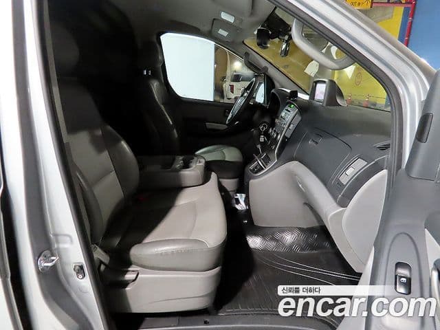 Hyundai Grand Starex CVX Luxury, 2012 11