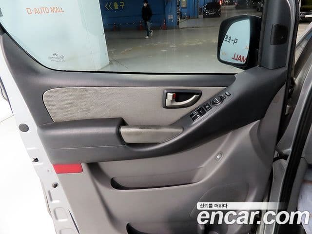 Hyundai Grand Starex CVX Luxury, 2012 12