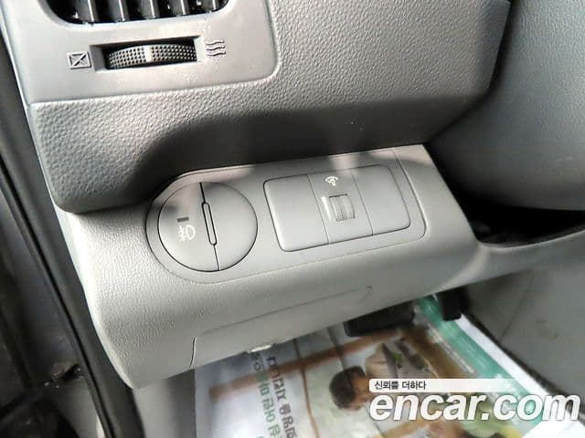 Hyundai Grand Starex CVX Luxury, 2012 13