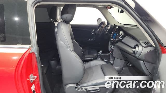 Mini Cooper 3세대, 2020 11