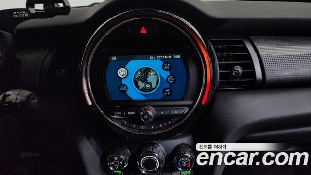 Mini Cooper 3세대, 2020 16