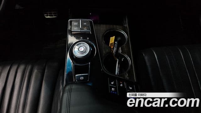 Kia K8 Signature, 2022 9