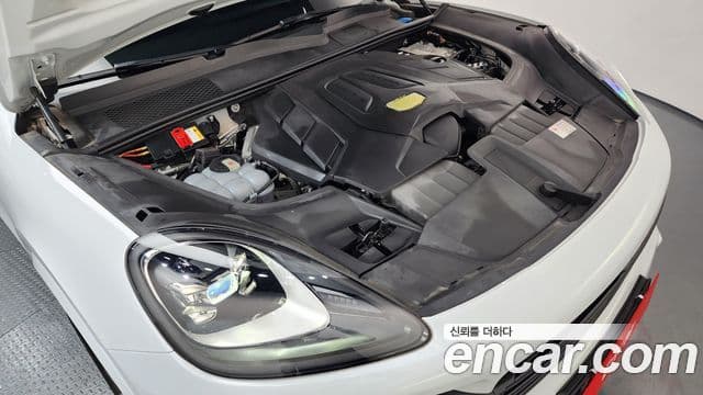 Porsche Cayenne (PO536) 3.0 купе, 2020 6