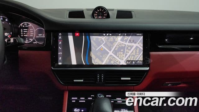 Porsche Cayenne (PO536) 3.0 купе, 2020 15