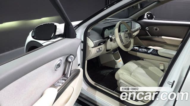 Genesis GV60 Standard, 2022 11