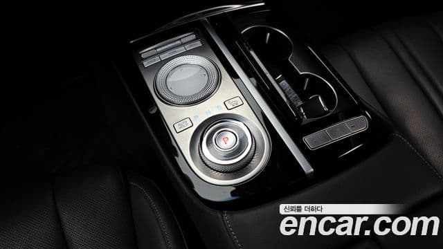 Genesis G80 (RG3) бензин 2.5 турбо AWD, 2021 9