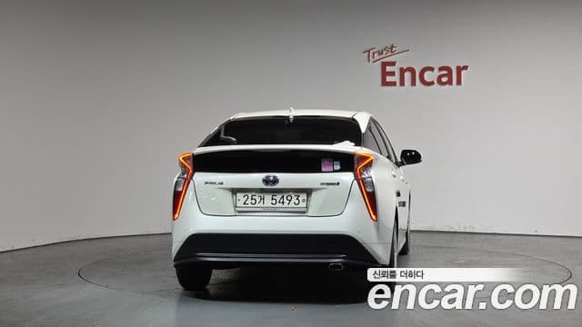 Toyota 프리우스 4세대 1.8 E, 2017 4
