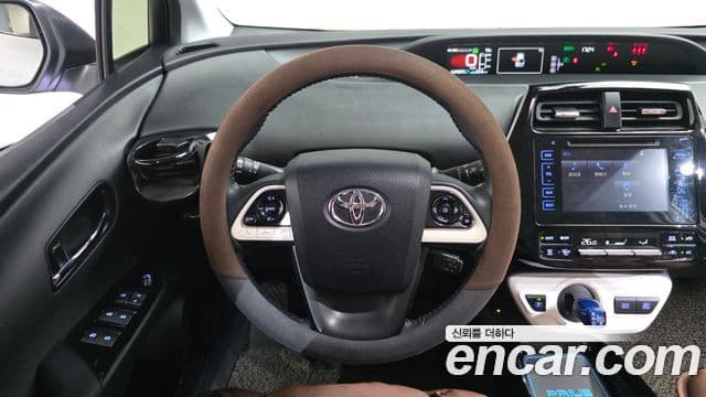 Toyota 프리우스 4세대 1.8 E, 2017 14