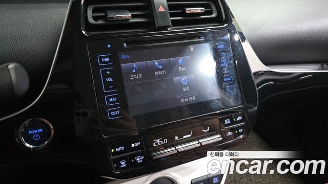 Toyota 프리우스 4세대 1.8 E, 2017 15