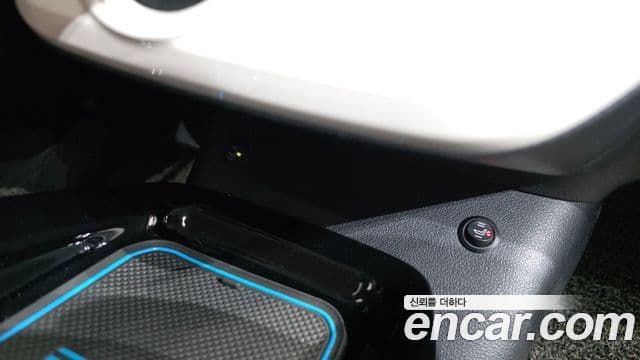 Toyota 프리우스 4세대 1.8 E, 2017 17