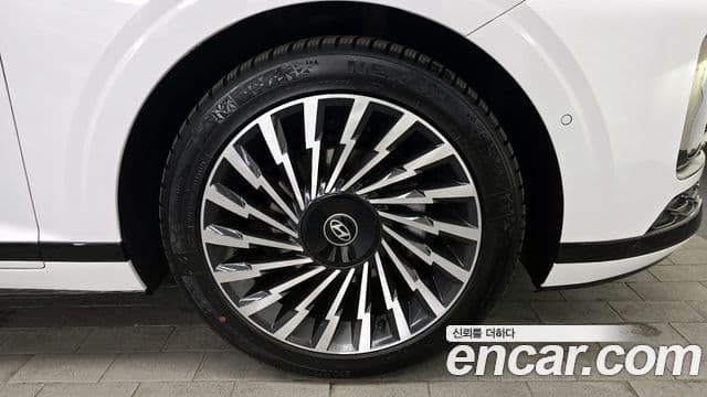 Hyundai Grandeur гибрид (GN7) Calligraphy, 2023 все фото