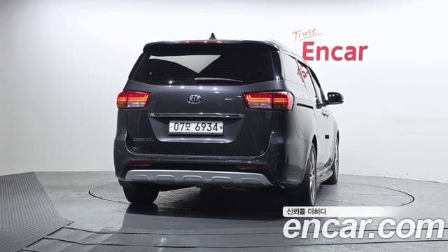 Kia All New Carnival Prestige, 2016 4