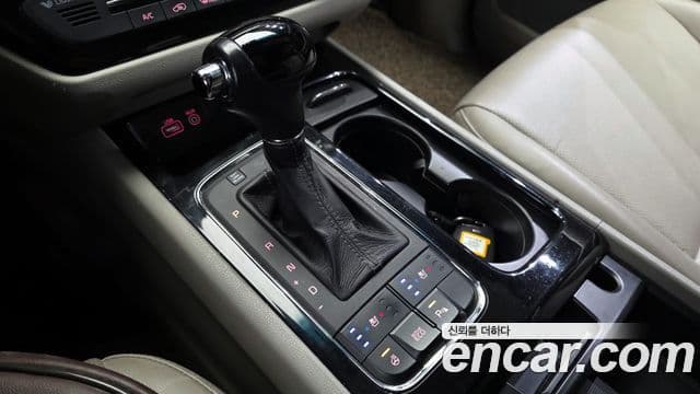 Kia All New Carnival Prestige, 2016 9