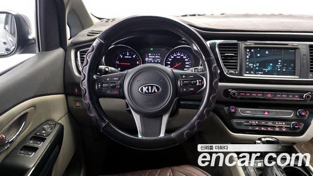 Kia All New Carnival Prestige, 2016 13