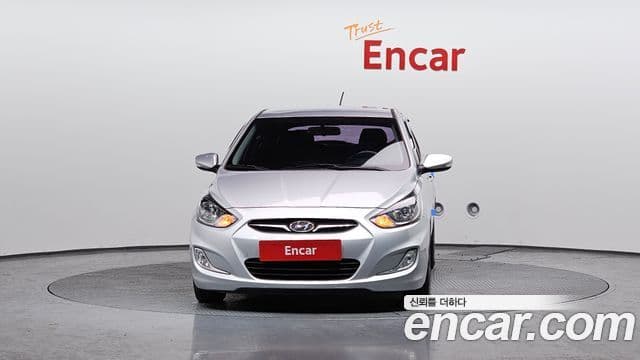 Hyundai Accent(новый кузов / новое поколение) Modern, 2015 3