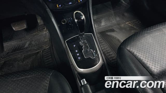 Hyundai Accent(новый кузов / новое поколение) Modern, 2015 9