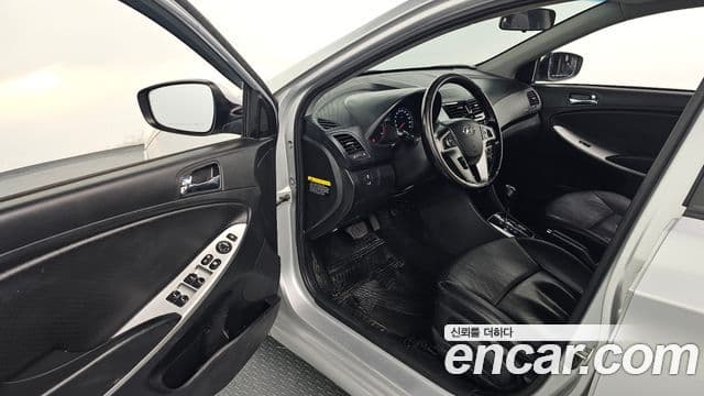 Hyundai Accent(новый кузов / новое поколение) Modern, 2015 11