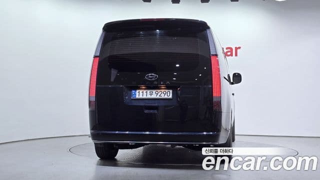 Hyundai Staria Prestige, 2023 4