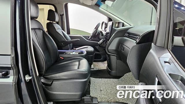 Hyundai Staria Prestige, 2023 11