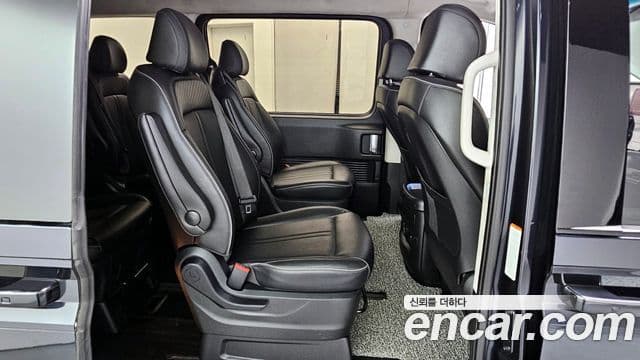 Hyundai Staria Prestige, 2023 12