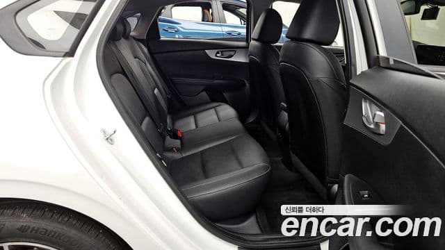 Kia The / новый New K3 2세대 Prestige, 2022 12