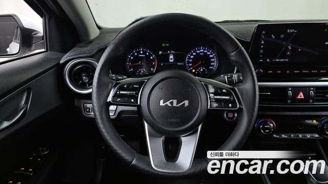 Kia The / новый New K3 2세대 Prestige, 2022 13