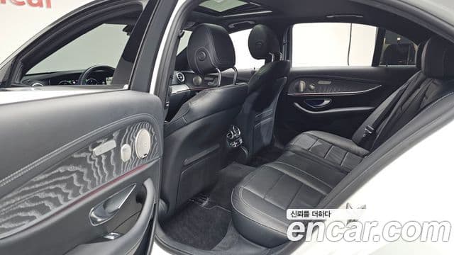 Mercedes-Benz E-класс W213 Avantgarde, 2022 12