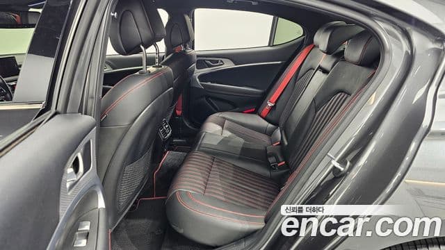 Genesis The / новый New G70, 2021 12