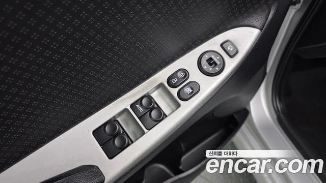 Hyundai Accent(новый кузов / новое поколение) Premier, 2012 12