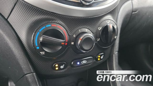 Hyundai Accent(новый кузов / новое поколение) Premier, 2012 17