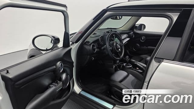 Mini Cooper 3세대, 2021 10