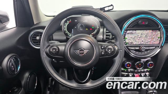 Mini Cooper 3세대, 2021 13