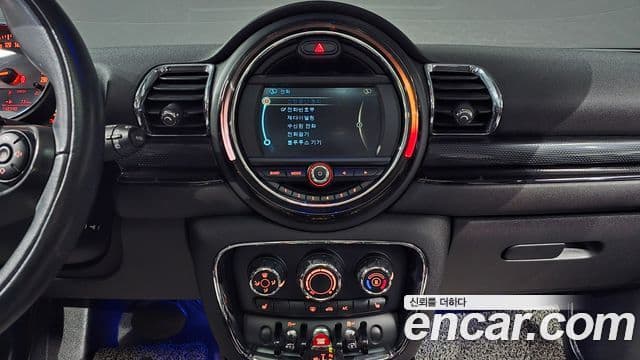 Mini Cooper D 클럽맨 2세대, 2017 15