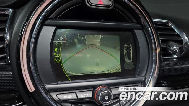 Mini Cooper D 클럽맨 2세대, 2017 16