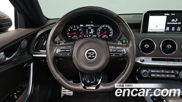 Kia 스팅어 GT, 2018 13