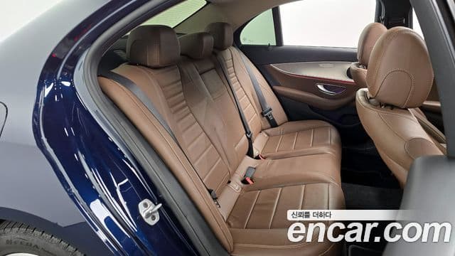 Mercedes-Benz E-класс W213 Avantgarde, 2019 12