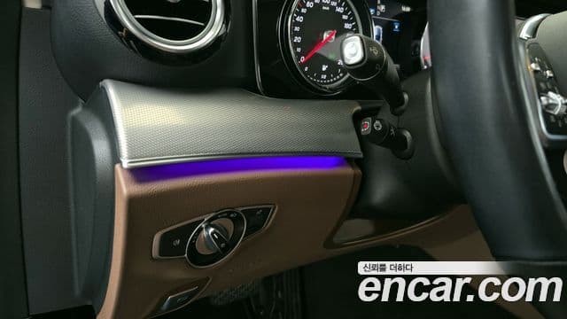 Mercedes-Benz E-класс W213 Avantgarde, 2019 17