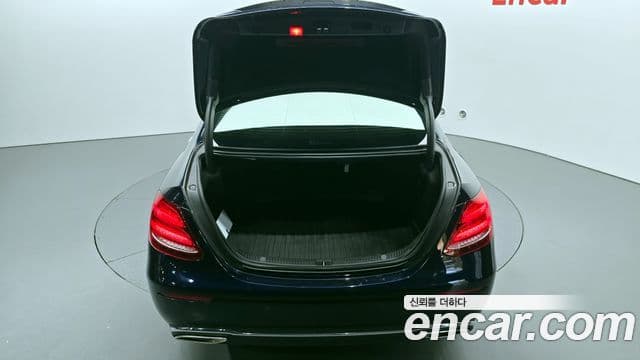 Mercedes-Benz E-класс W213 Avantgarde, 2019 20