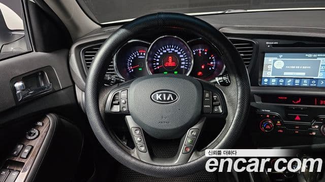 Kia K5 Prestige, 2012 13