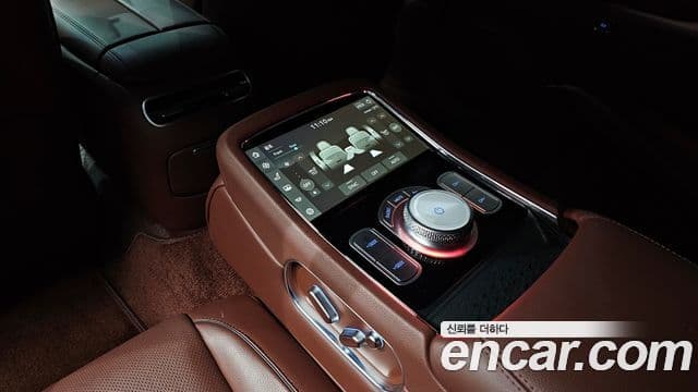 Genesis G90 (RS4) бензин 3.5 турбо AWD, 2023 18