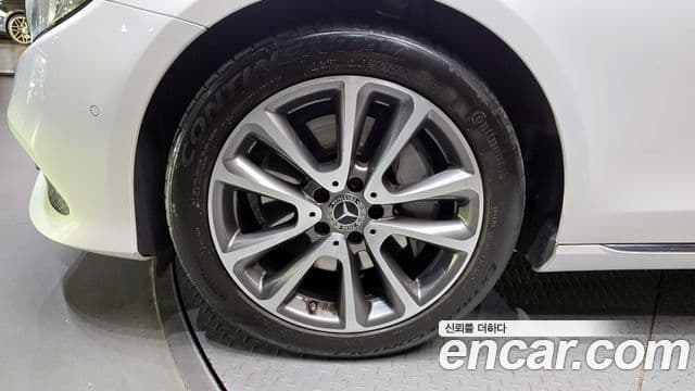 Mercedes-Benz E-класс W213 Avantgarde, 2019 все фото