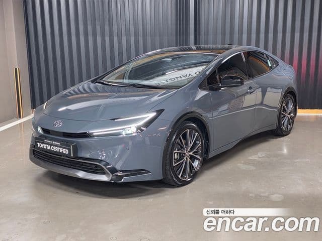 Toyota 프리우스 5세대 2.0 XLE, 2024 1