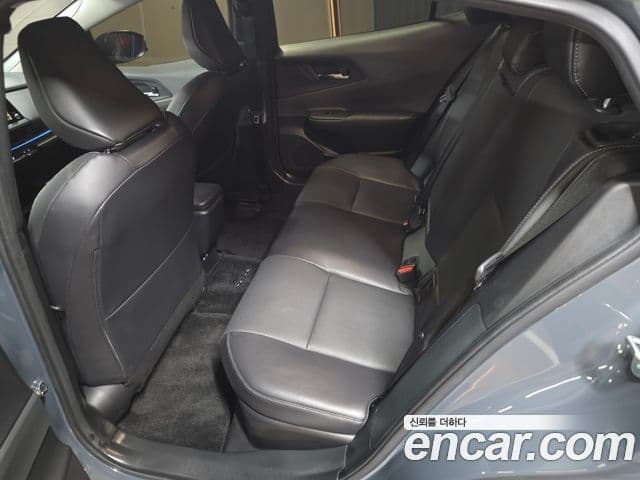 Toyota 프리우스 5세대 2.0 XLE, 2024 7
