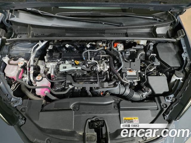 Toyota 프리우스 5세대 2.0 XLE, 2024 10