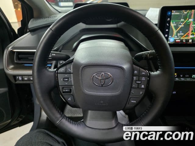Toyota 프리우스 5세대 2.0 XLE, 2024 13