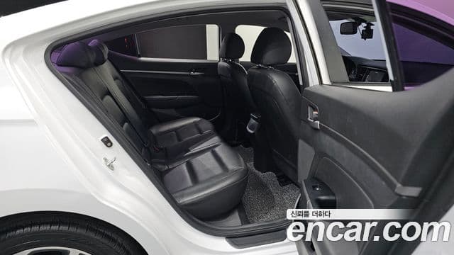 Hyundai Avante AD 1.6 GDI Value Plus, 2018 13