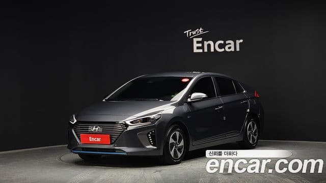 Hyundai Ioniq гибрид, 2019 1