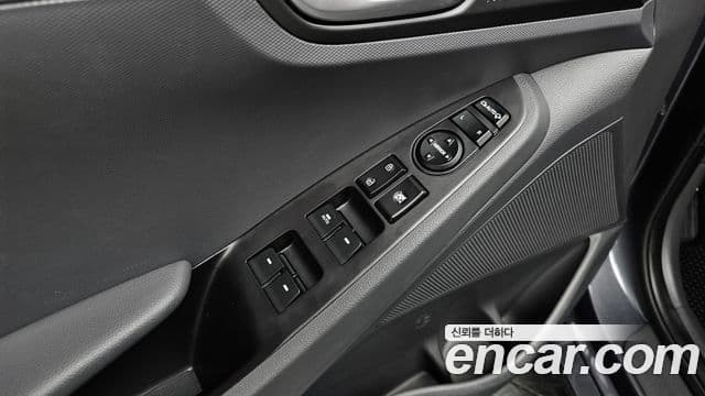 Hyundai Ioniq гибрид, 2019 17